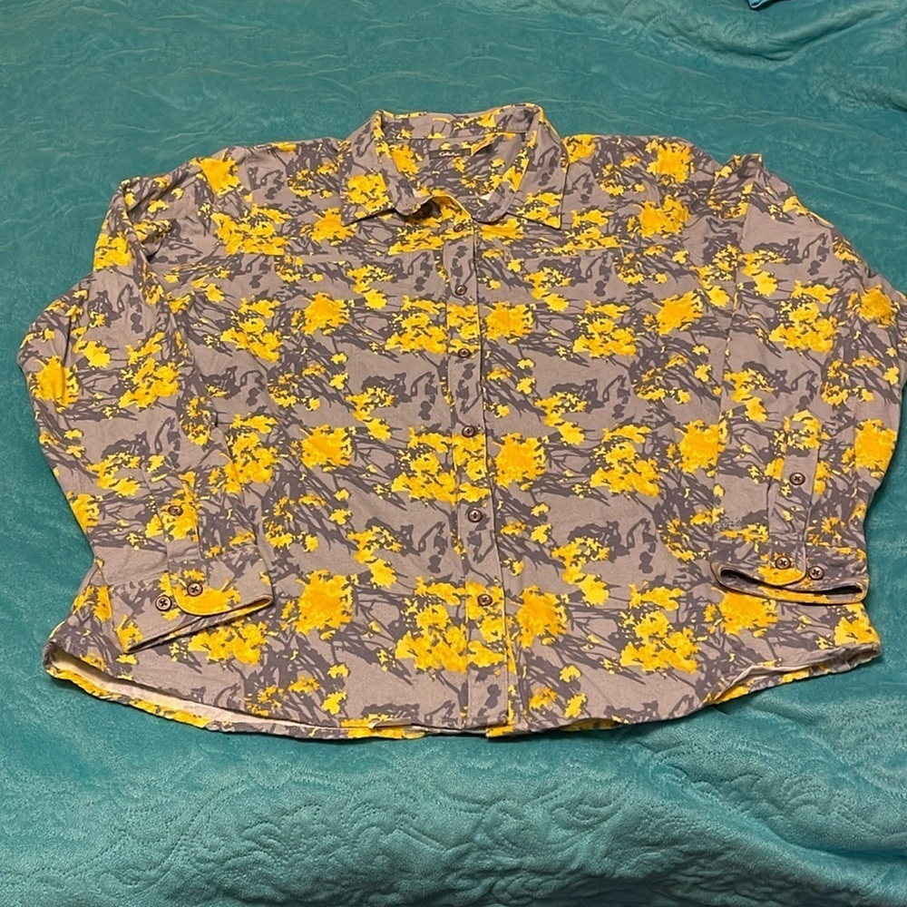 Cabela’s Floral flannel Pima cotton Long Sleeve yellow blue/gray women’s size XL